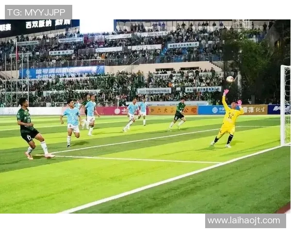 转场足球星追梦绿茵赛场演绎拼搏精神点燃无数球迷热情